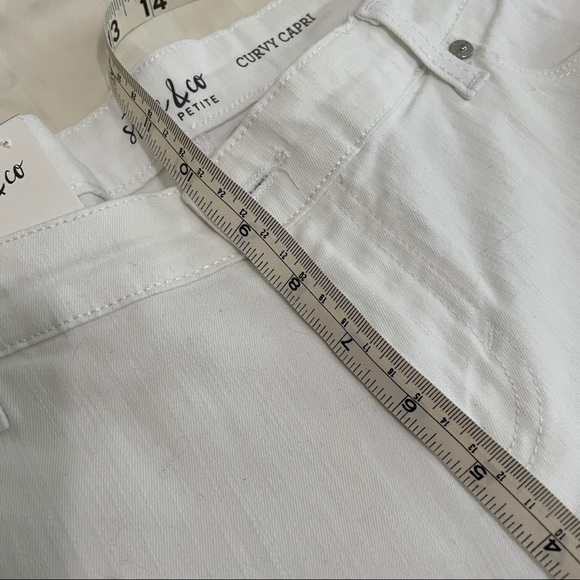 Style & Co Capri Denim White Pants Curvy Zip Stretchy 10"rise 5 Pocket 12P - Picture 10 of 11